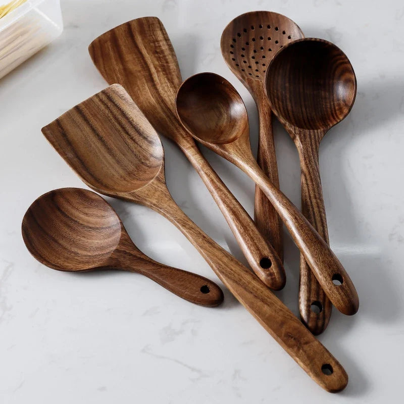 Teak utensil set lifestyle
