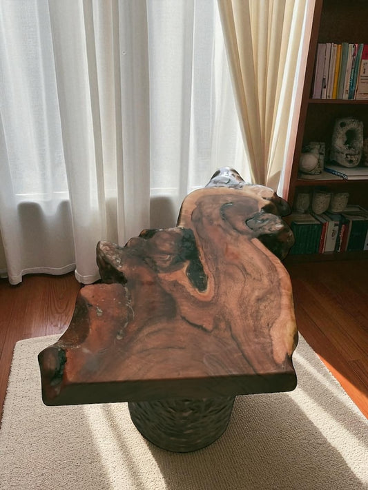 Tavolo angolare in legno di acacia – bordo piatto da 40 cm | Forma naturale, vestibilità intelligente