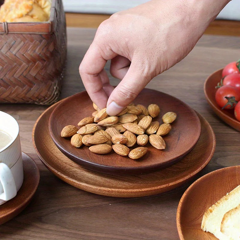 أطباق عشاء خشبية